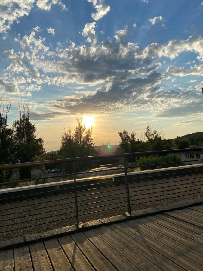 Les Terrasses D'Aix - Studio Avec Grande Terrasse Privee Éguilles Kültér fotó