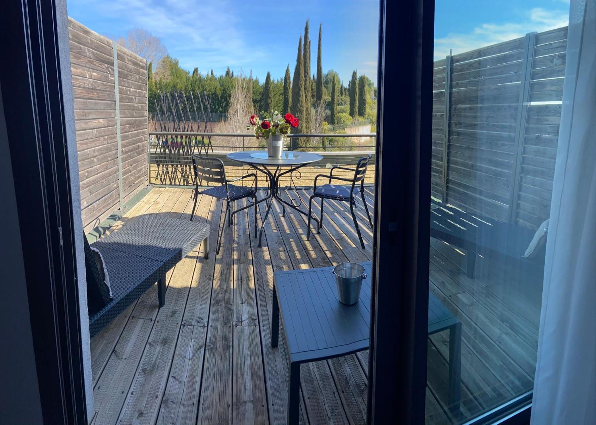 Les Terrasses D'Aix - Studio Avec Grande Terrasse Privee Éguilles Kültér fotó